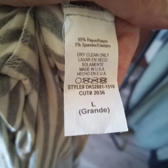 Eesome Gray Striped Off-Shoulder Maxi Dress - Picture 3 of 5